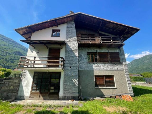 Villa in vendita a Gravellona Toce VB