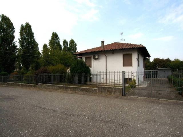 Villa in vendita a Gravellona Lomellina PV