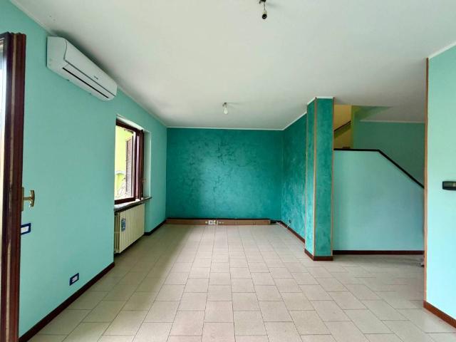 Villa in vendita a Gravellona Lomellina PV