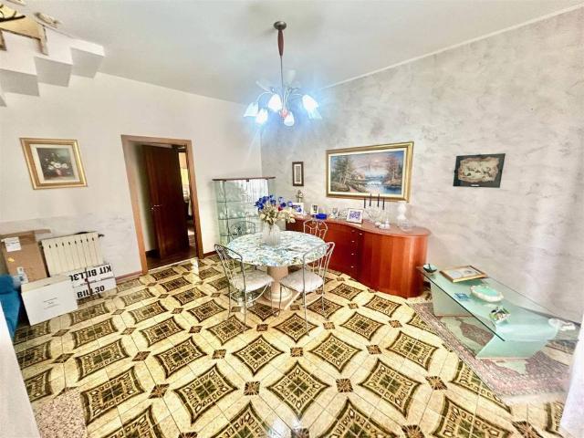 Villa in vendita a Gravina di Catania CT