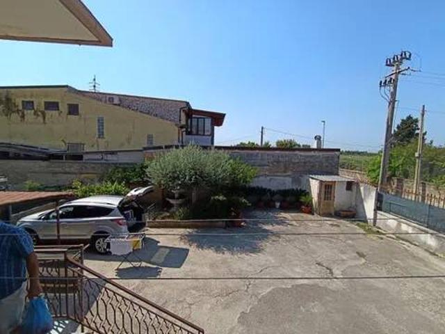 Villa in vendita a Grazzanise CE