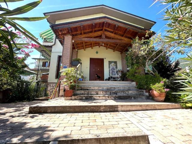 Villa in vendita a Greccio RI