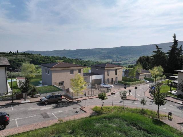 Villa in vendita a Grezzana VR