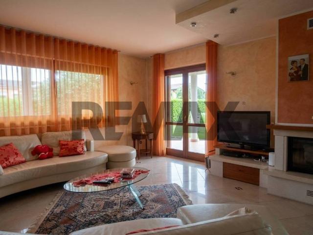 Villa in vendita a Grignasco NO