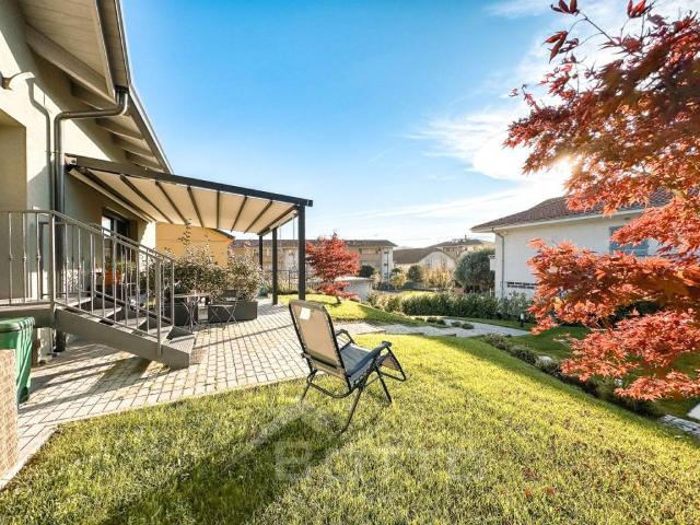 Villa in vendita a Grignasco NO