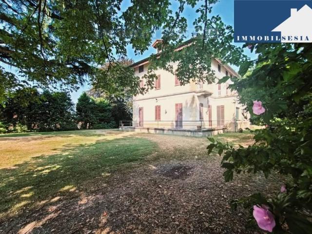 Villa in vendita a Grignasco NO