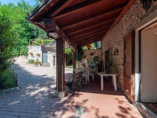 Villa in vendita a Grizzana Morandi BO