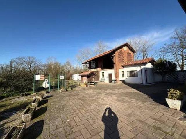 Villa in vendita a Gropello Cairoli PV
