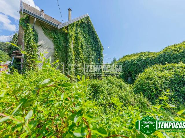 Villa in vendita a Gropparello
