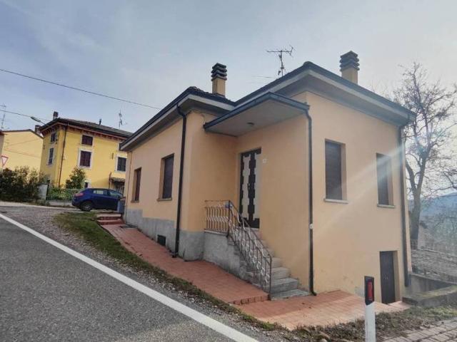Villa in vendita a Gropparello PC