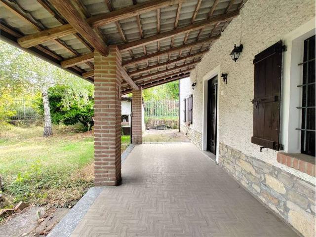 Villa in vendita a Gropparello PC