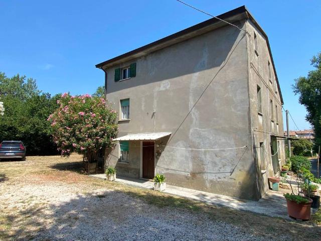 Villa in vendita a Gropparello PC