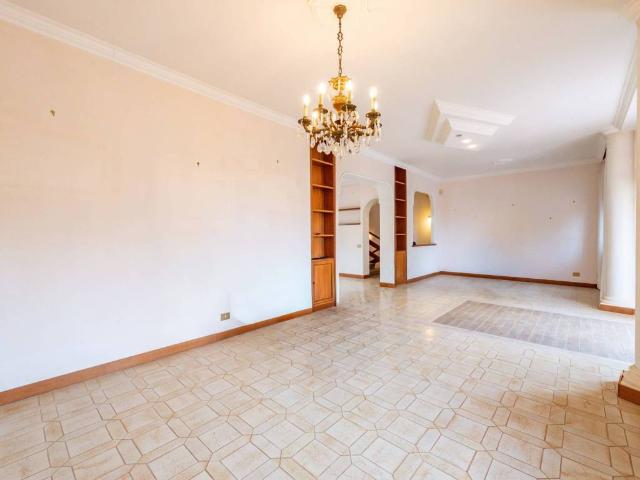 Villa in vendita a Grottaferrata RM