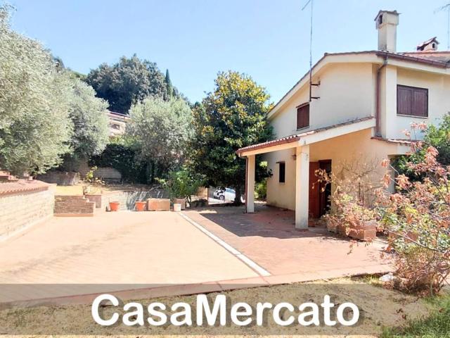 Villa in vendita a Grottaferrata RM