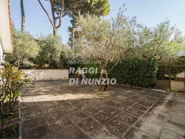 Villa in vendita a Grottaferrata RM