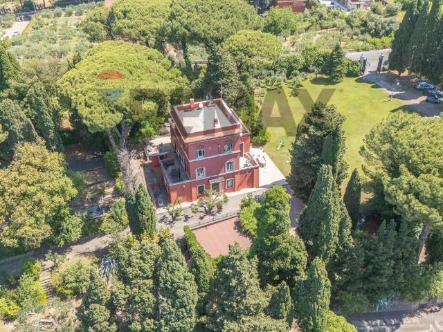Villa in vendita a Grottaferrata RM