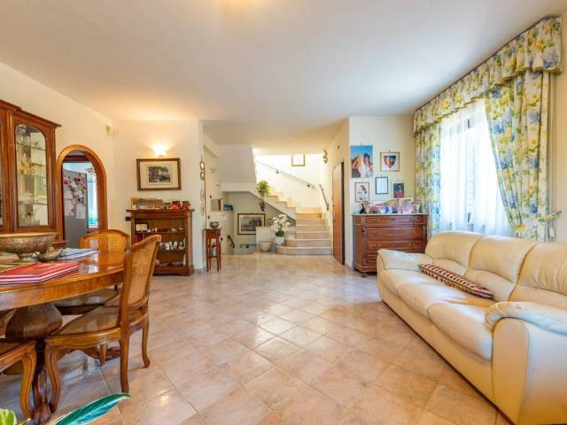 Villa in vendita a Grottaferrata RM
