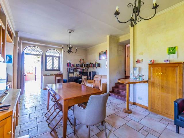 Villa in vendita a Grottaferrata RM