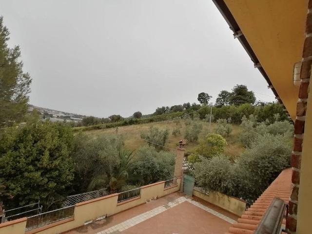 Villa in vendita a Grottammare AP