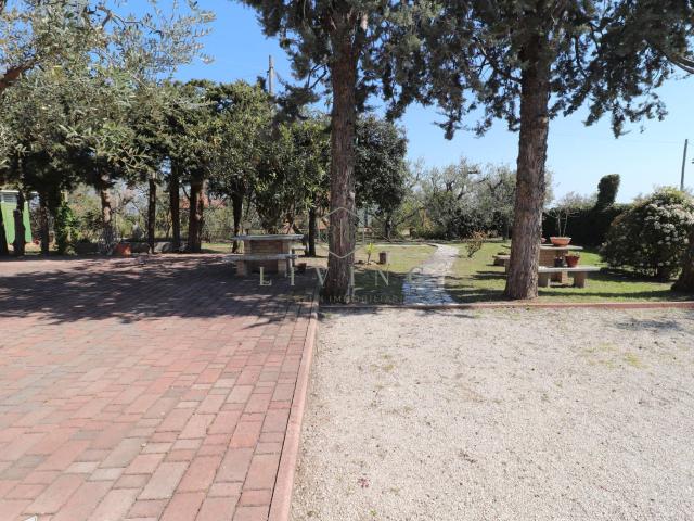 Villa in vendita a Grottammare, Residenziale