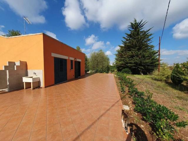 Villa in vendita a Guagnano LE