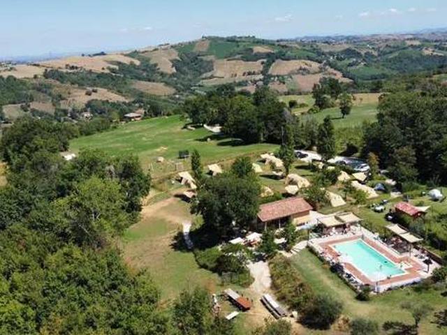 Villa in vendita a Gualdo MC