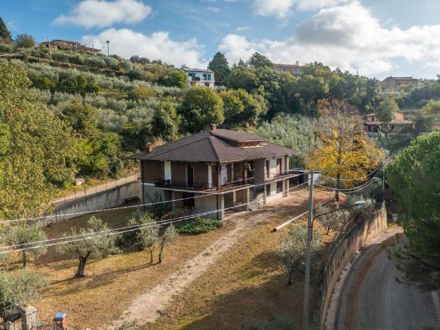 Villa in vendita a Gualdo Cattaneo PG