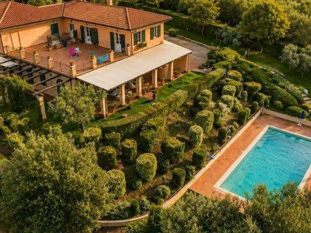 Villa in vendita a Gualdo Cattaneo PG