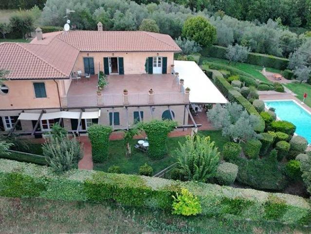Villa in vendita a Gualdo Cattaneo PG