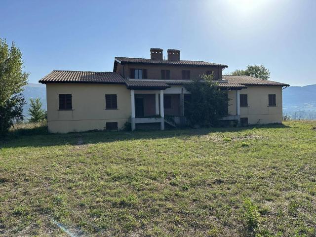 Villa in vendita a Gualdo Tadino PG