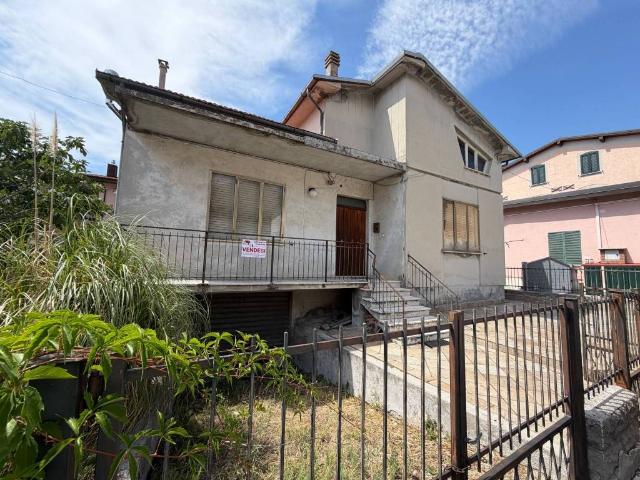 Villa in vendita a Gualdo Tadino PG