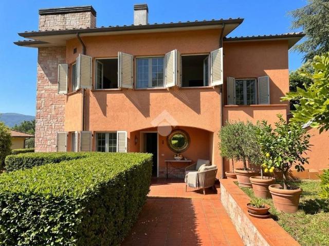 Villa in vendita a Gualdo Tadino PG