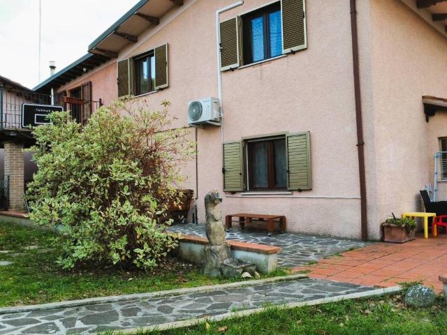 Villa in vendita a Gualdo Tadino PG