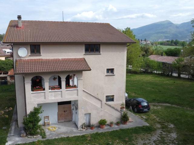 Villa in vendita a Gualdo Tadino PG