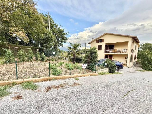 Villa in vendita a Gualdo Tadino PG
