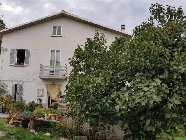 Villa in vendita a Gualdo Tadino PG