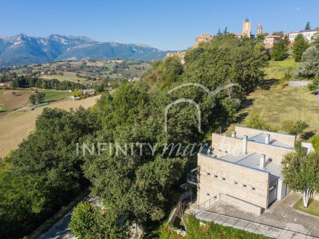 Villa in vendita a Gualdo 400m² Gualdo