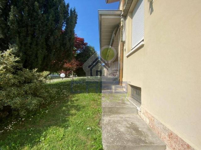 Villa in vendita a Gualtieri RE