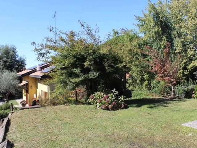 Villa in vendita a Guanzate CO