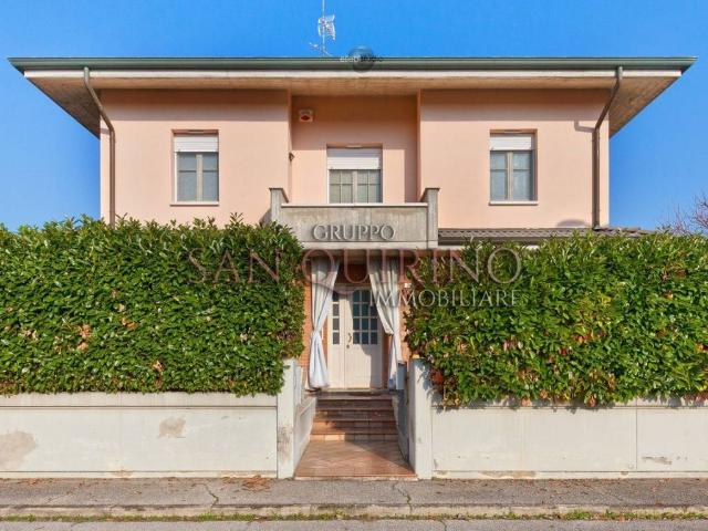 Villa in vendita a Guastalla RE