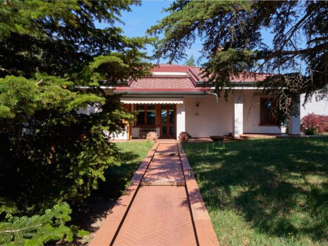 Villa in vendita a Guastalla RE