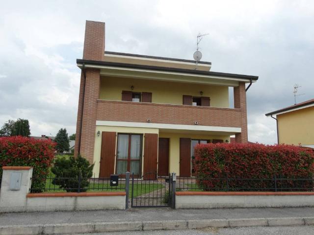 Villa in vendita a Guarda Veneta RO