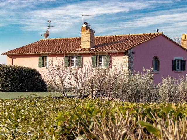 Villa in vendita a Guardea TR