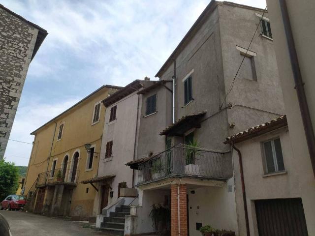 Villa in vendita a Guardea TR