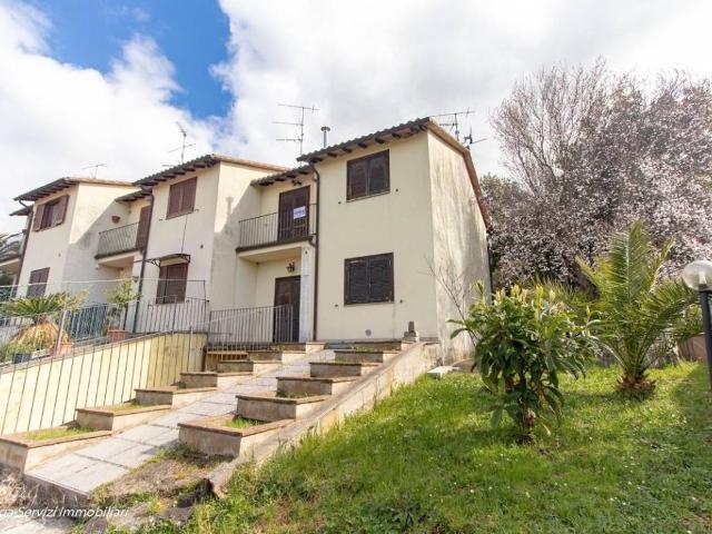 Villa in vendita a Guardea TR