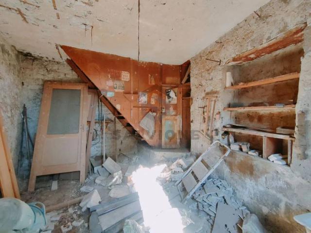 Casa indipendente in vendita a Guardia Sanframondi BN