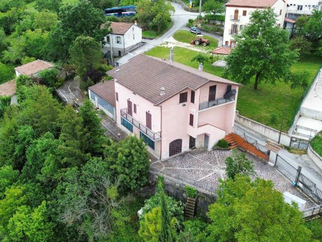 Villa in vendita a Guardiaregia CB