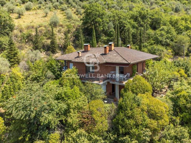 Villa in vendita a Gubbio 400m² Gubbio