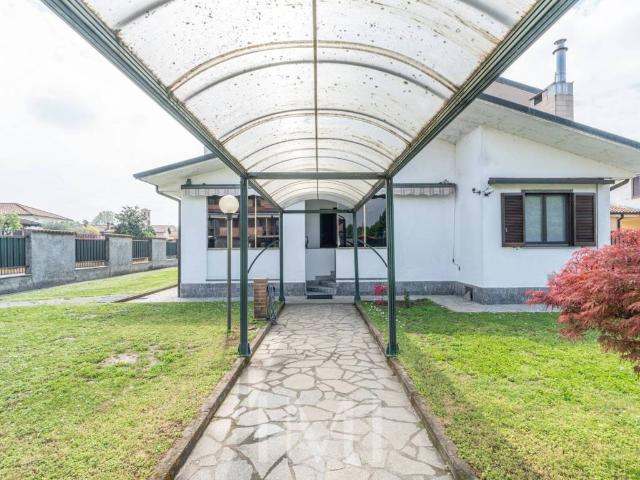Villa in vendita a Gudo Visconti MI