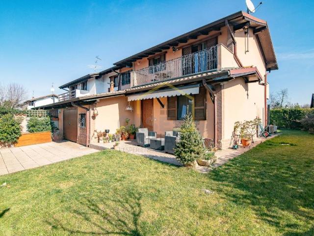 Villa in vendita a Gudo Visconti MI